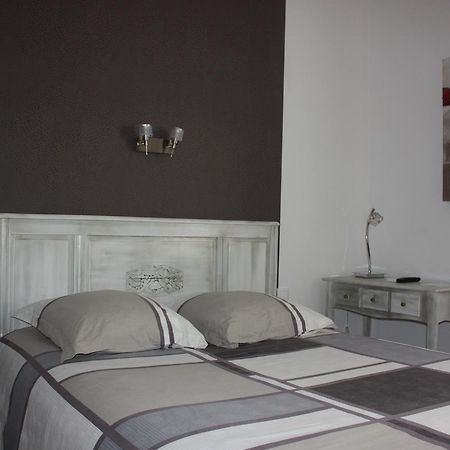 Hotel Le Midi Montaigu-de-Quercy Екстериор снимка